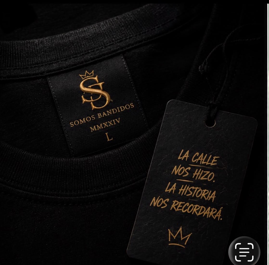 Etiqueta y hangtag